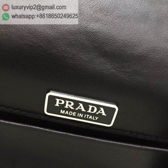 luxury deals: prada outlet