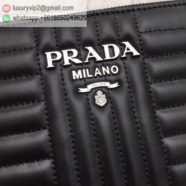 luxury deals: prada outlet