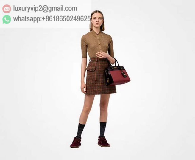 luxury deals: prada outlet