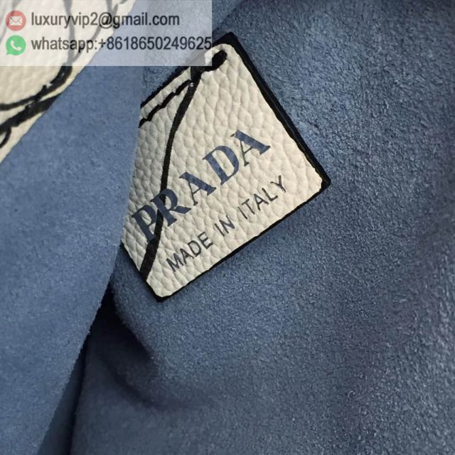 luxury deals: prada outlet