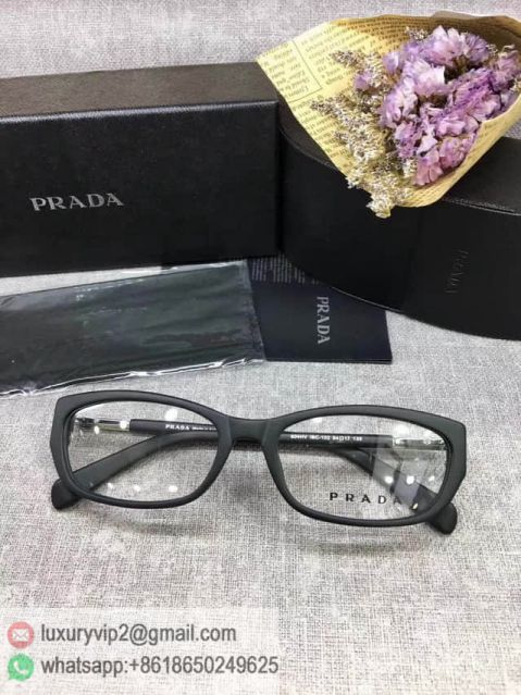 luxury deals: prada outlet