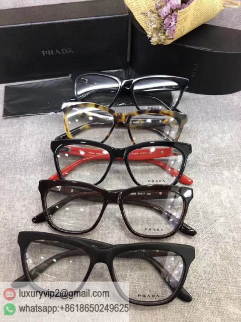 luxury deals: prada outlet