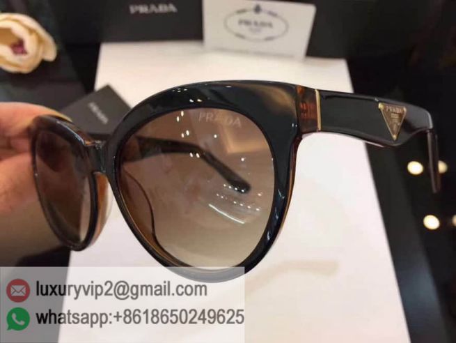 luxury deals: prada outlet