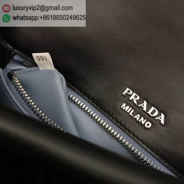 luxury deals: prada outlet