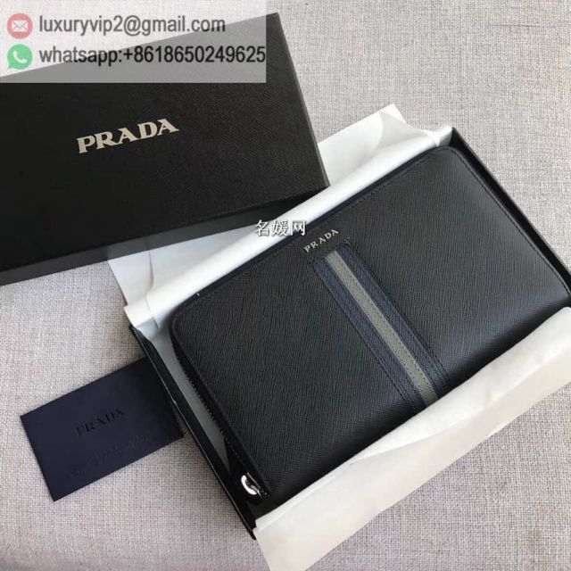 luxury deals: prada outlet