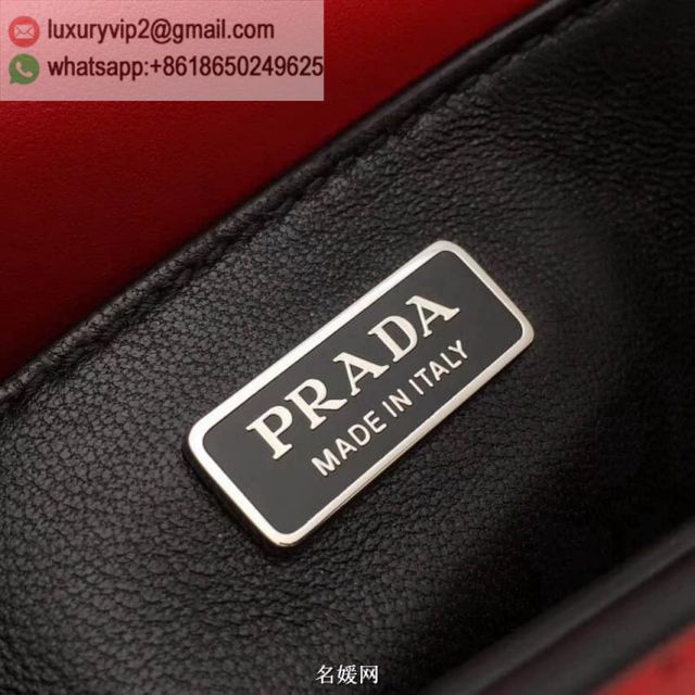 luxury deals: prada outlet