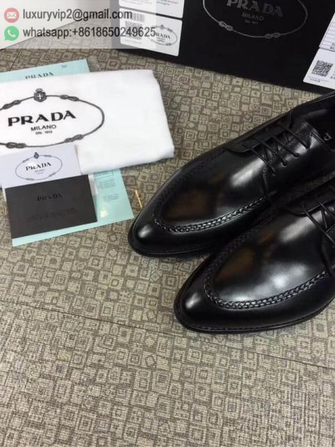 luxury deals: prada outlet