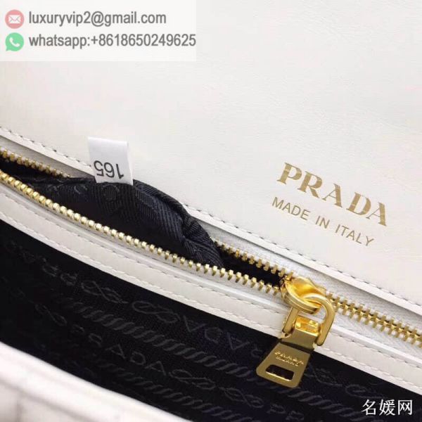 luxury deals: prada outlet