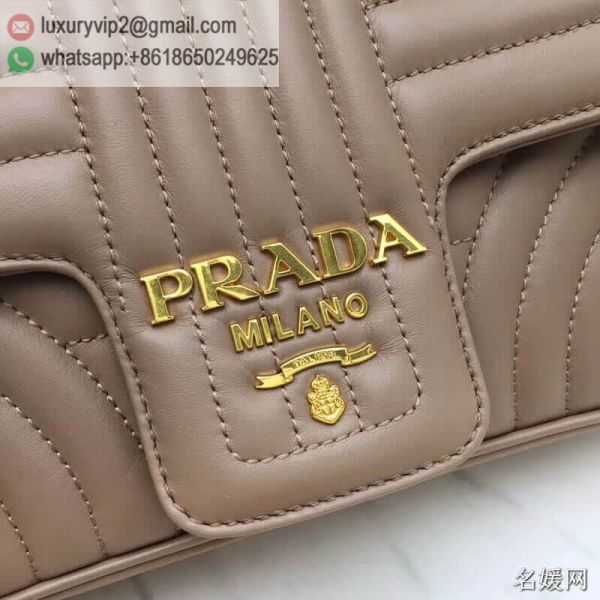 luxury deals: prada outlet