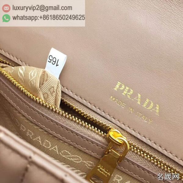 luxury deals: prada outlet