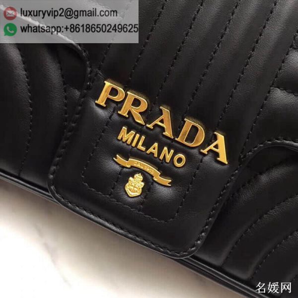 luxury deals: prada outlet