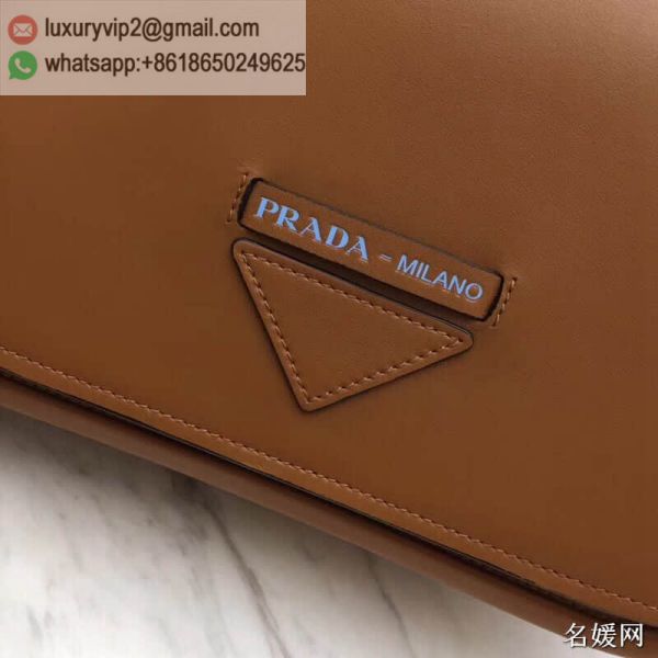 luxury deals: prada outlet