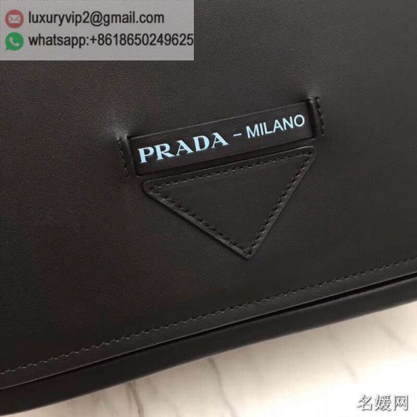 luxury deals: prada outlet