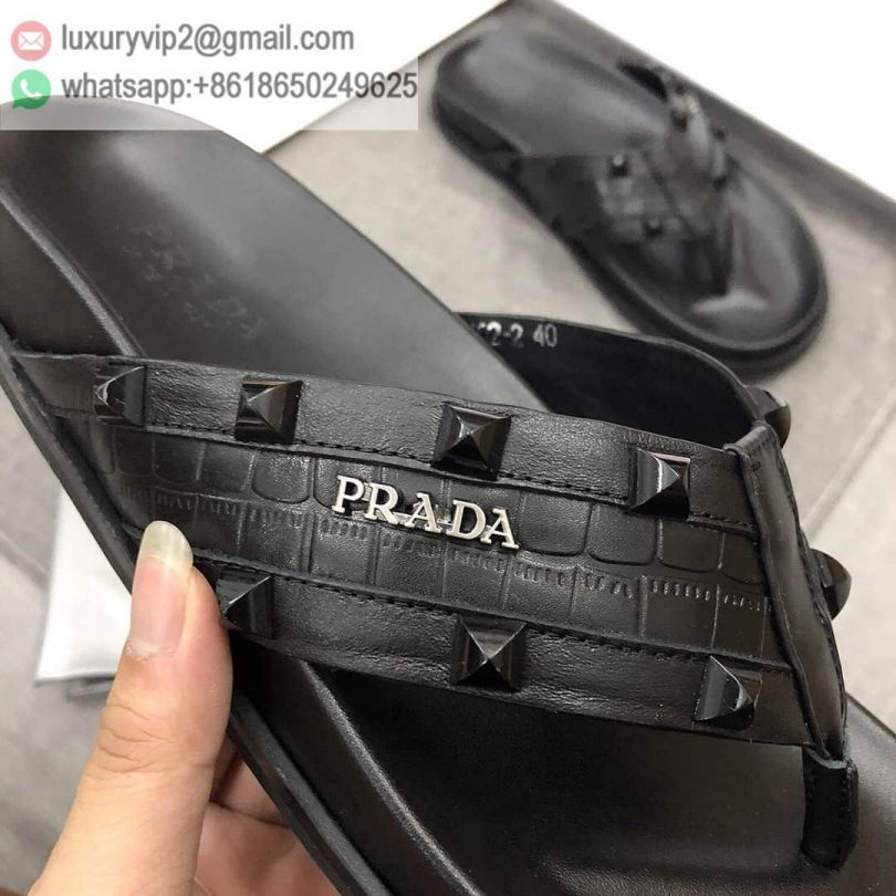 luxury deals: prada outlet