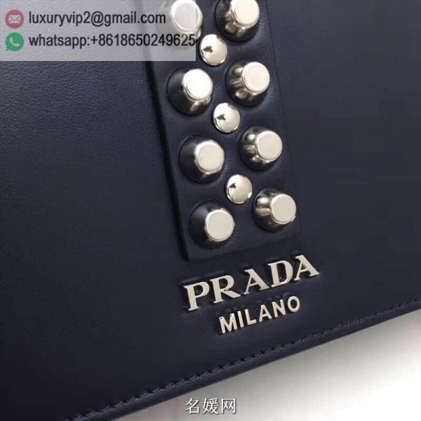 luxury deals: prada outlet