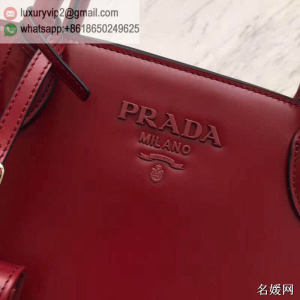 luxury deals: prada outlet