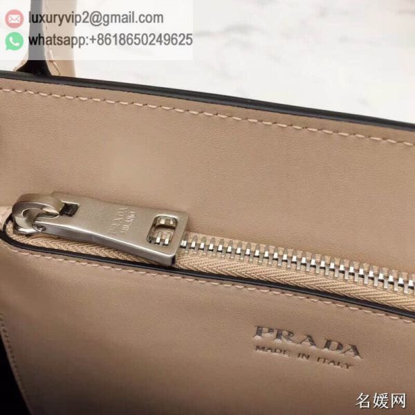 luxury deals: prada outlet