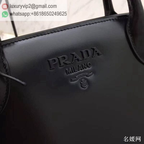 luxury deals: prada outlet