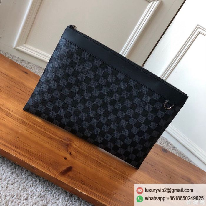 LV DISCOVERY POCHETTE Large M62291 Clutch Bags