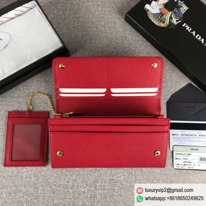 replica women prada bags