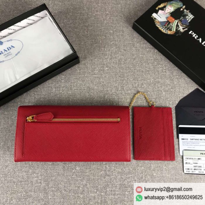 replica women prada bags