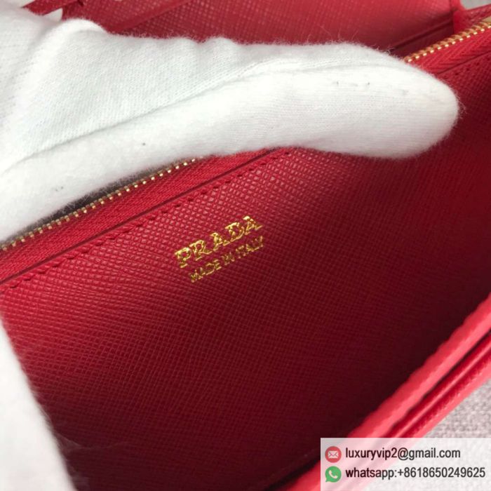 replica women prada bags