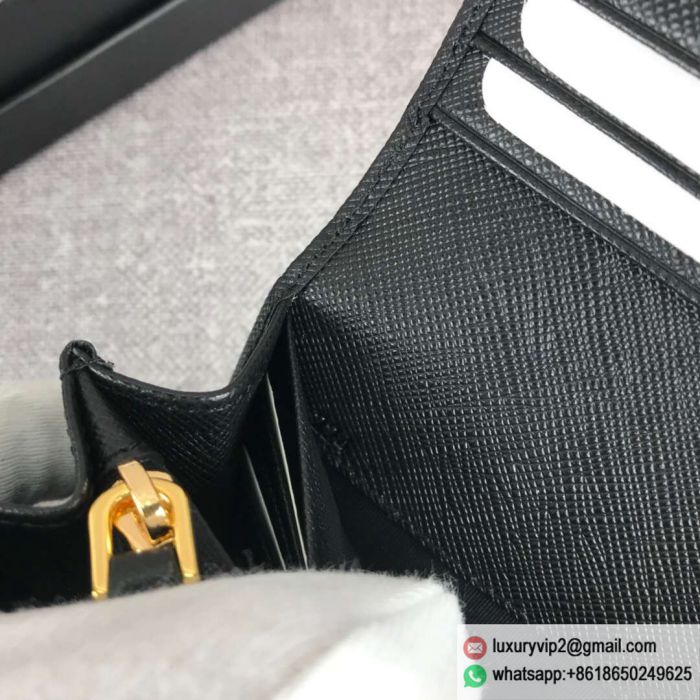 replica women prada bags