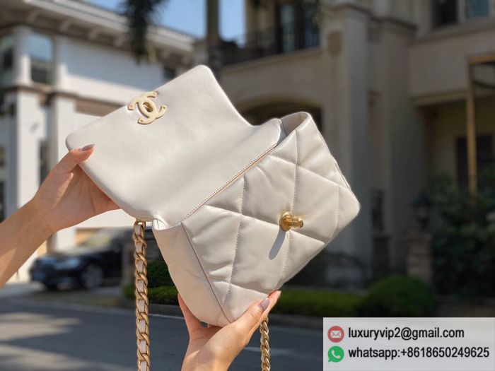 replica women chanel bags