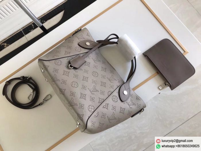 replica louis vuitton women bags