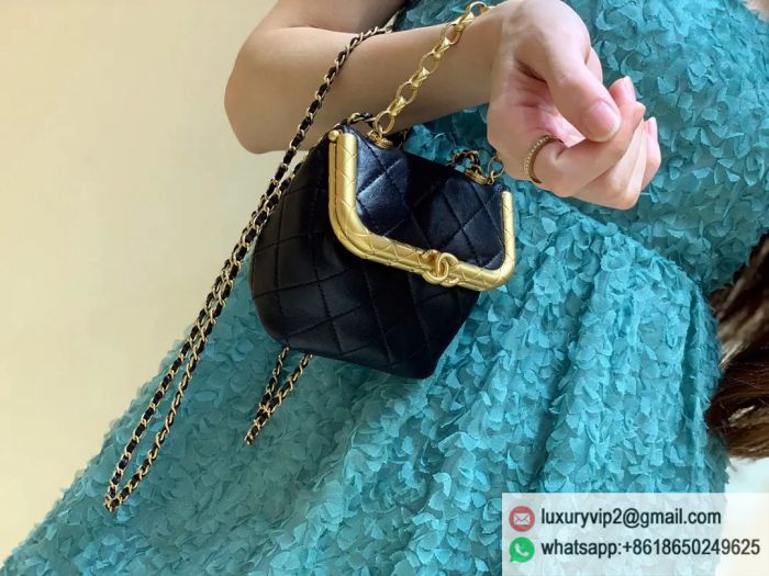 replica women chanel bags