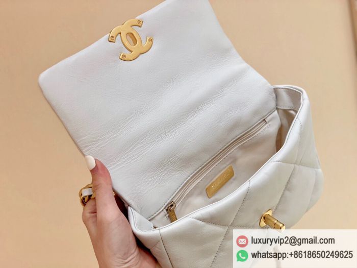 replica women chanel bags