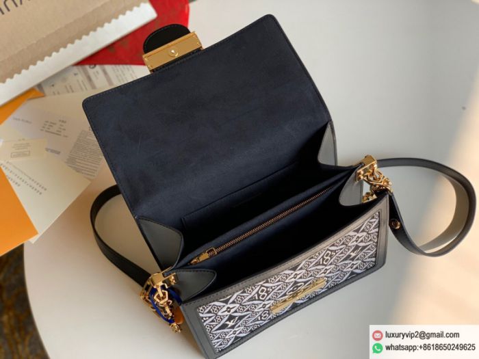 replica louis vuitton women bags