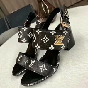 LV ladies sandals 2019 new high heels calfskin wide buckle with oil edge design hardware buckle