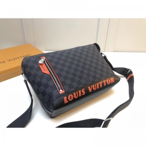 LV Men's Messenger bag