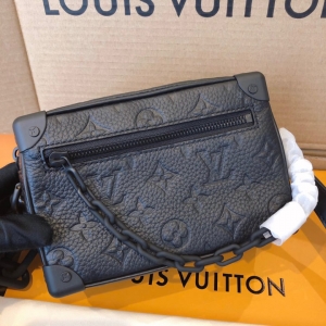 LV Men's bag