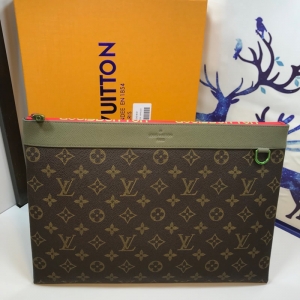 LV POCHETTE APOLLO Handbag