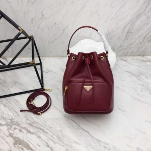 PRADA ladies diagonal bag