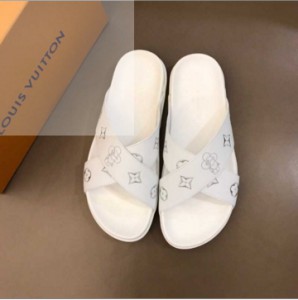 LV leather material L brand luxury men's slippers