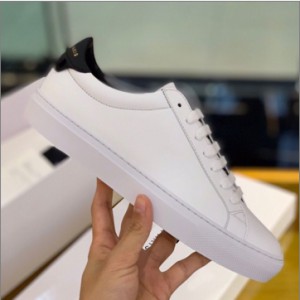 Givenchy White Urban Street Women's sneakers