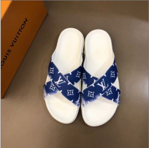 Louis Vuitton material luxury men's slippers