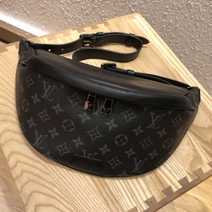 LV Men's Diagonal bag