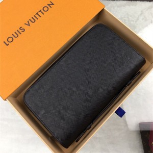 M42097LV Zippy Large Wallet