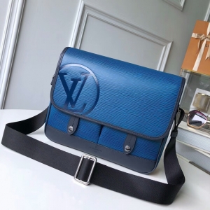 LV men diagonal bag