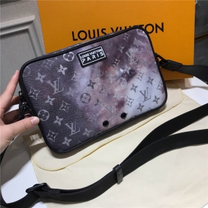 M44165LV ALPHA Star Messenger bag