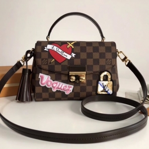 LV ladies messenger bag